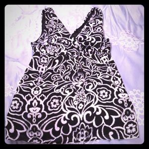 Black and white v neck blouse